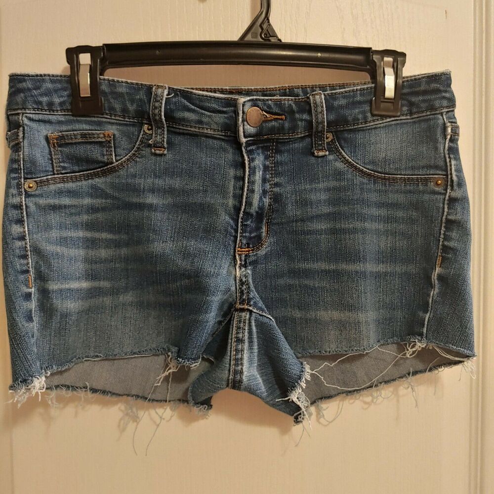 Universal Thread Cut Off Shorts sz 2